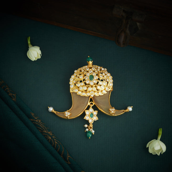 Avenra Stone Pendant