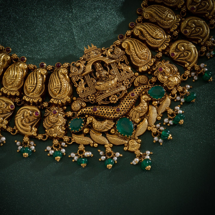 Shree Maharani Short Necklace