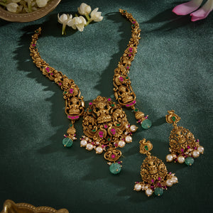 Aishvini Necklace Set