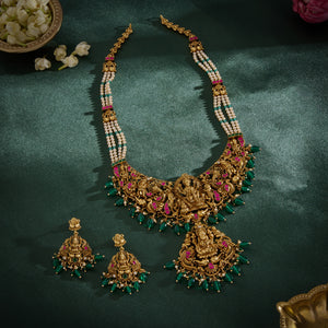 Shreemayi Necklace Set