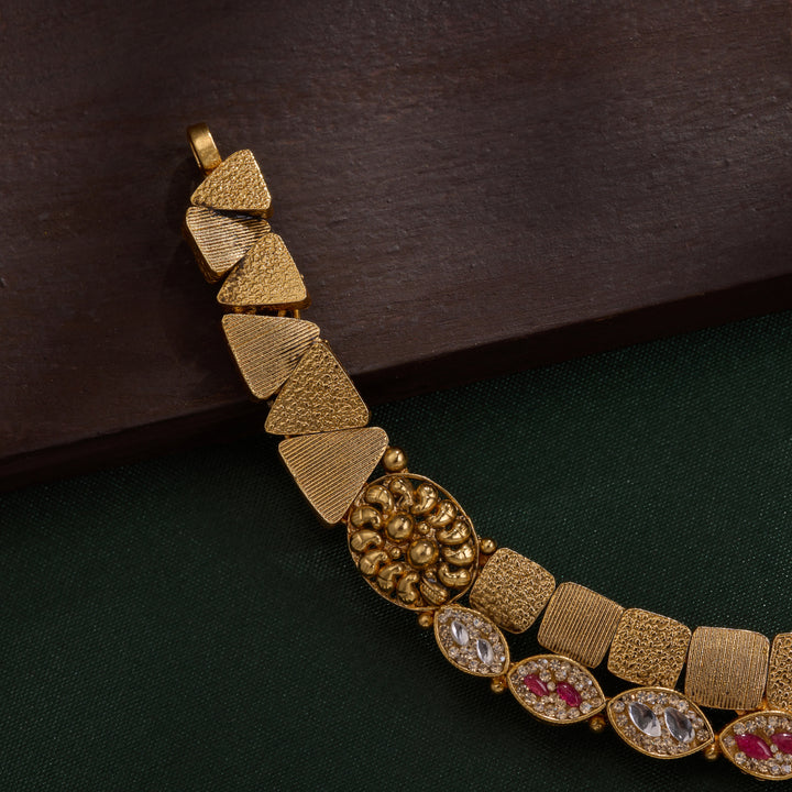 Floraaura Necklace Set