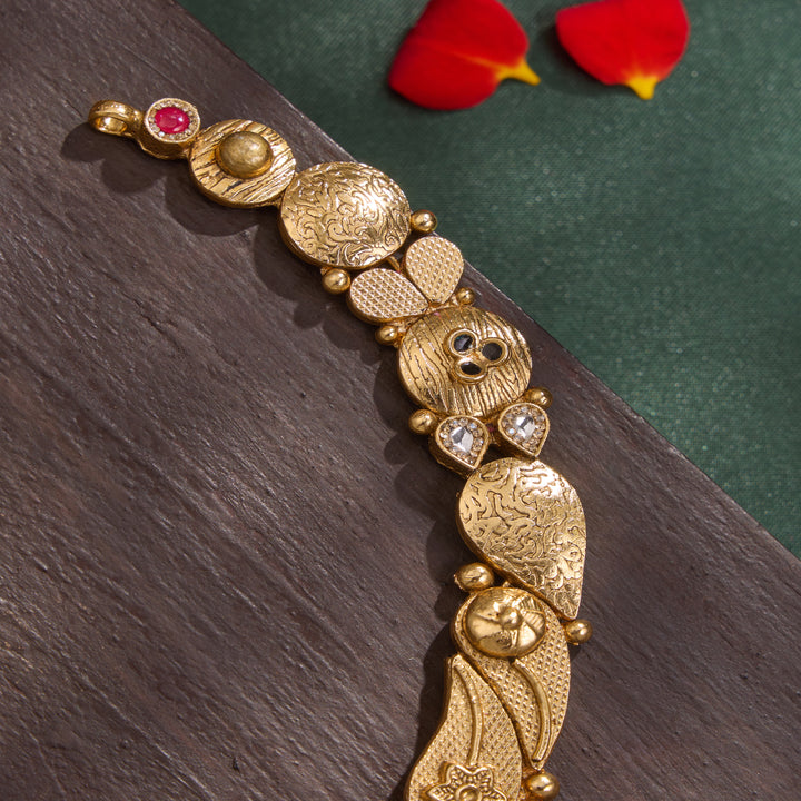 Esha Kanaka Necklace Set