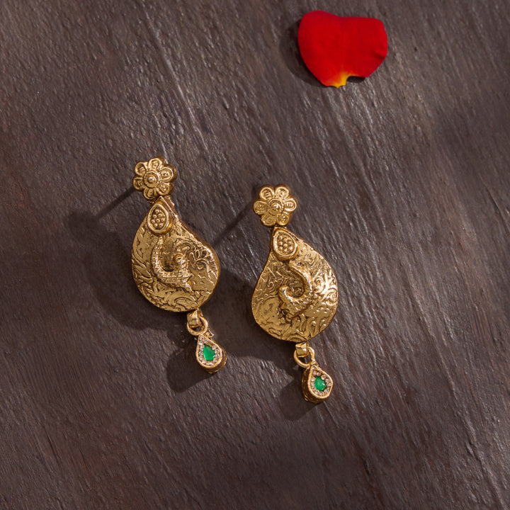 Esha Kanaka Necklace Set