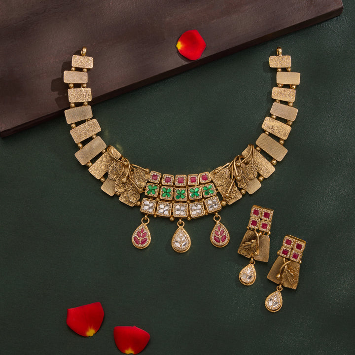 Kesarika Necklace Set
