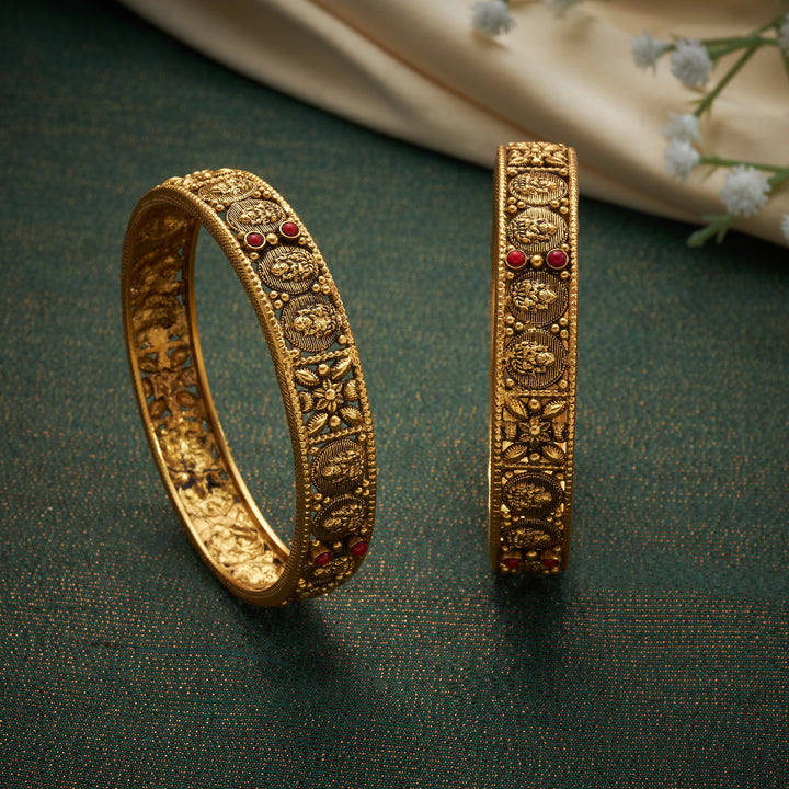 Shri Rakshita Temple Bangles