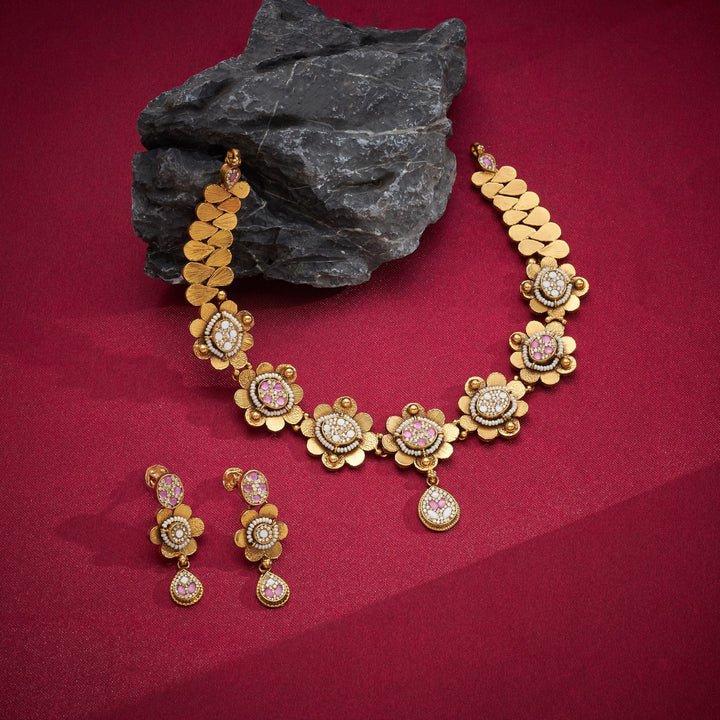 Gulab Ro Gathan Necklace Set