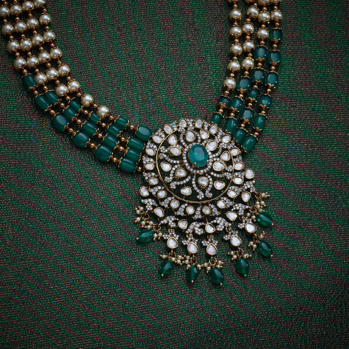 Ovaflora Victorian Necklace Set