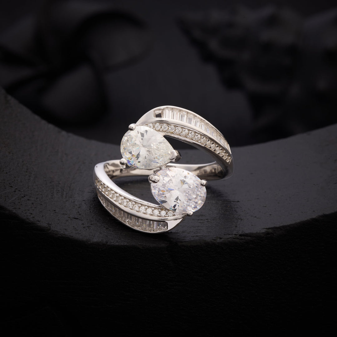 Halo-Pear Whisper Ring