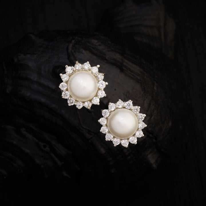 Flower-Pearl Chain Pendant Set