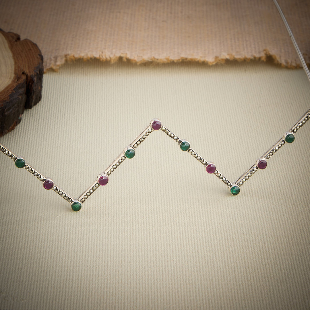 Queen's Oxidised Face Frame