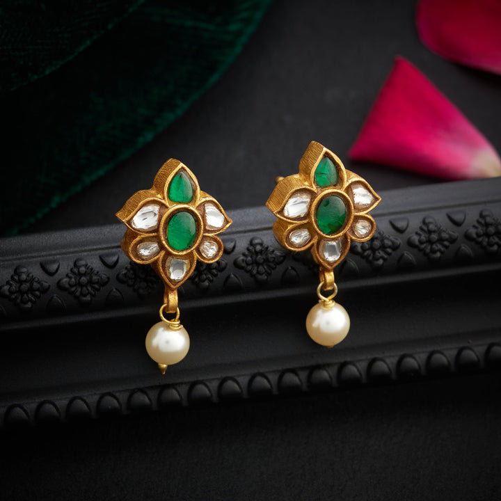 Moti & Panna Kundan Studs