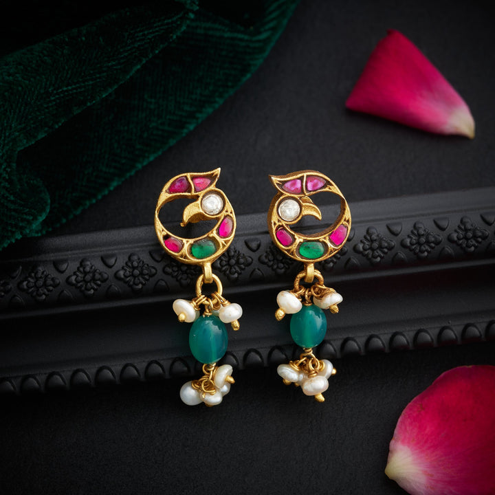 Kundan Kalgi Studs