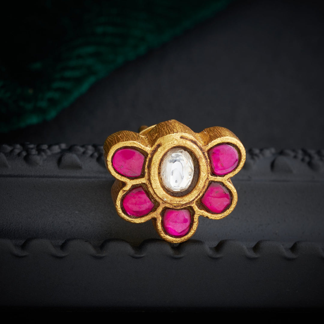 Aarvya Kundan Studs