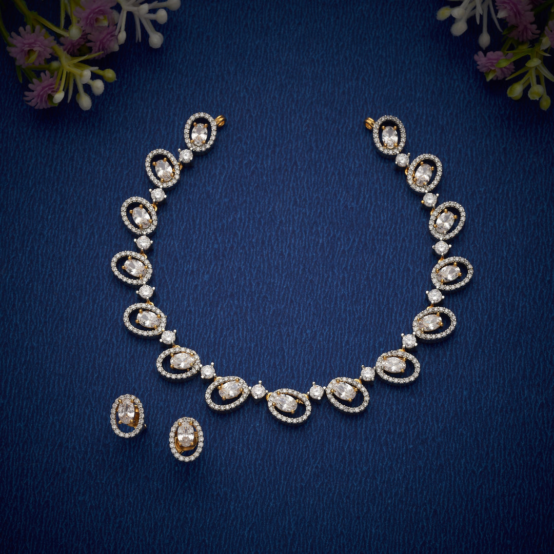 Saumyaa Shine Necklace Set