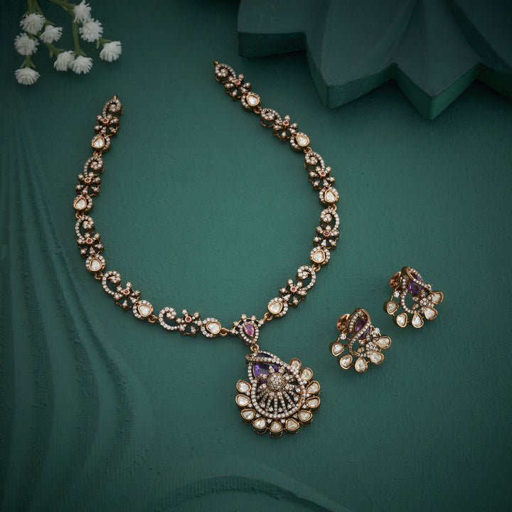 Kanvitha Victorian Necklace Set