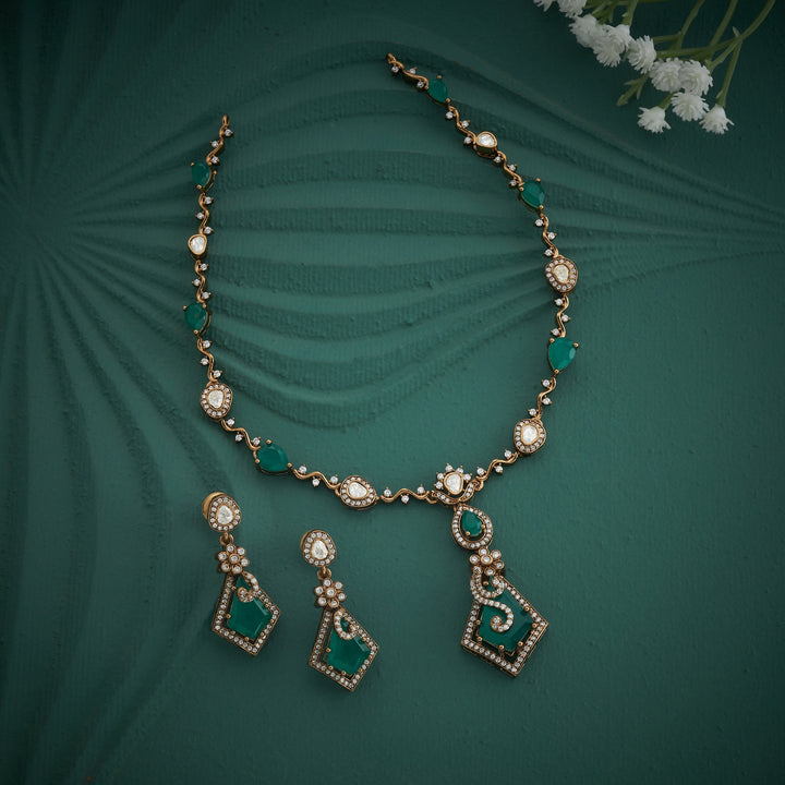 Garden Of Victorian Necklace Set