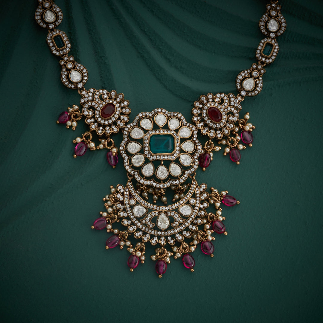 Crestveil Victorian Necklace Set