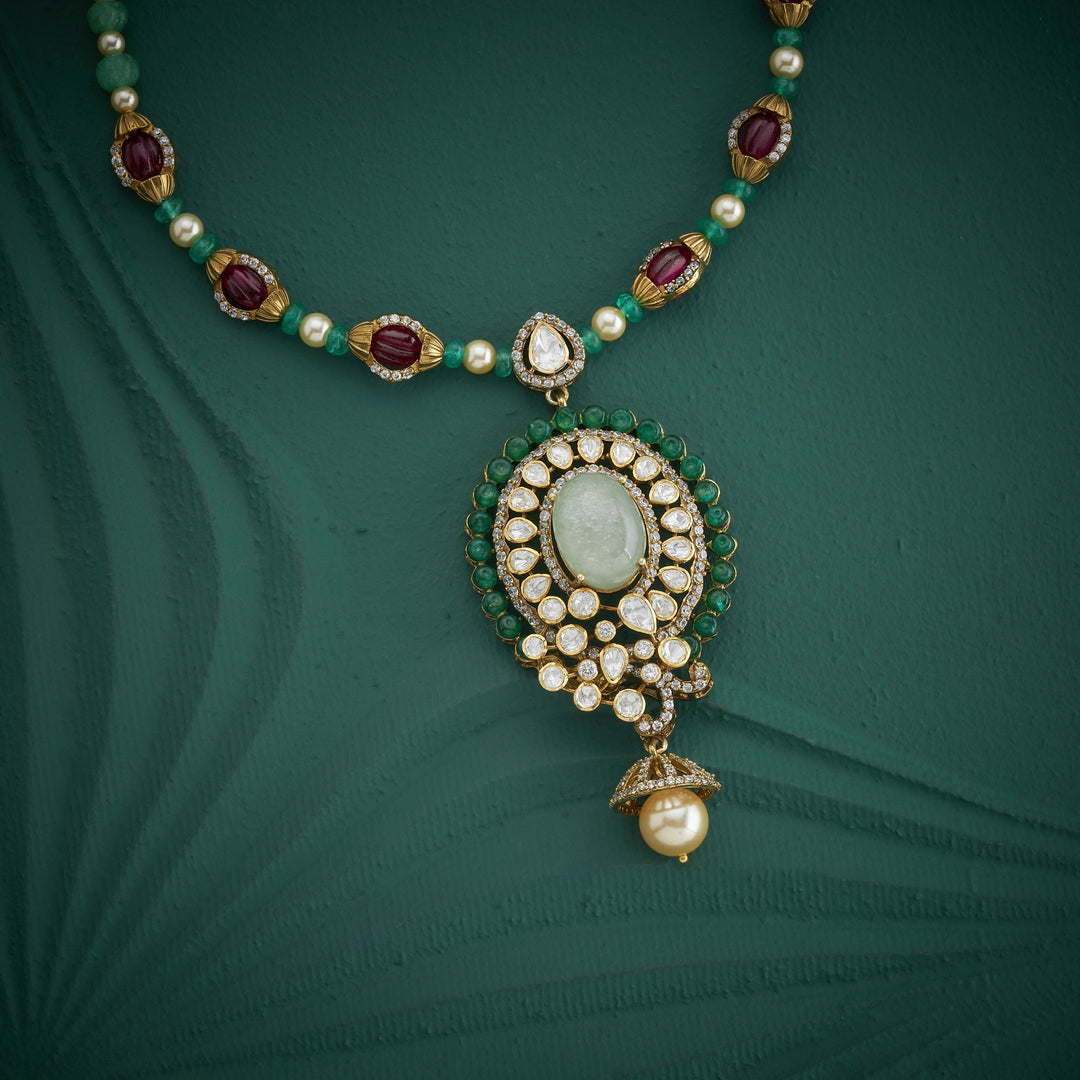 Victoraine Noire Necklace Set