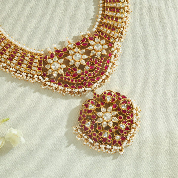 Aarika Phool Kundan Necklace