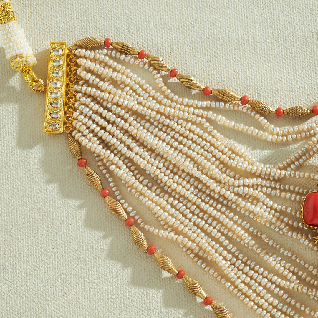 Shrinelle Antique Necklace
