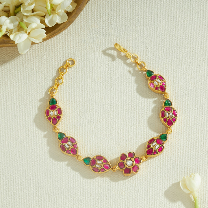Harinaya Kundan Bracelet