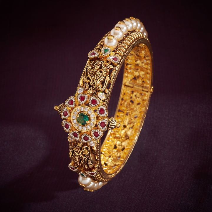 Radha Gopinath Temple Bangles