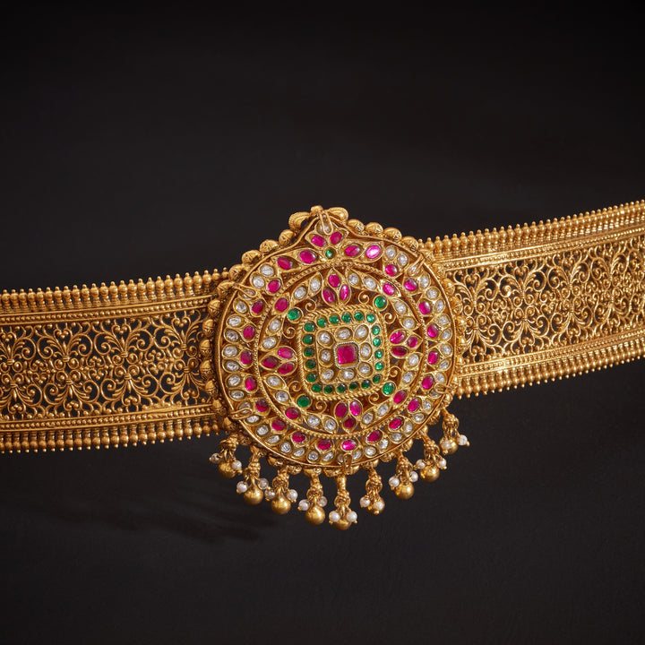Kiara Kundan Oddiyanam