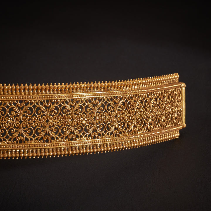 Kiara Kundan Oddiyanam