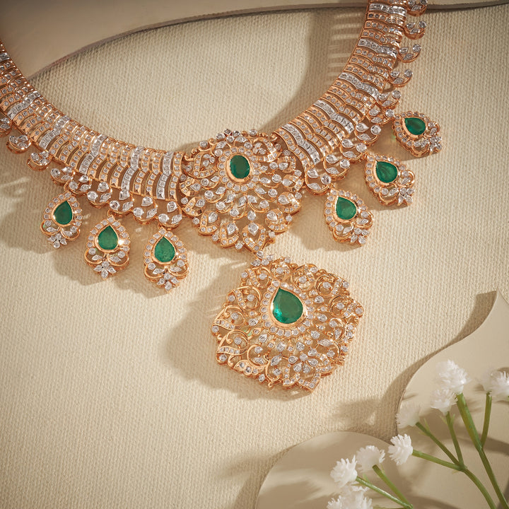 Green-Shine Stone Necklace Set
