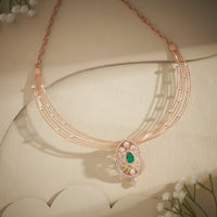 SHORT NECKLACE