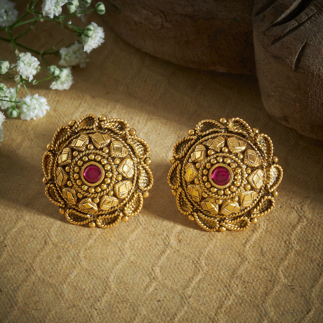 Sampira Nakshi Studs