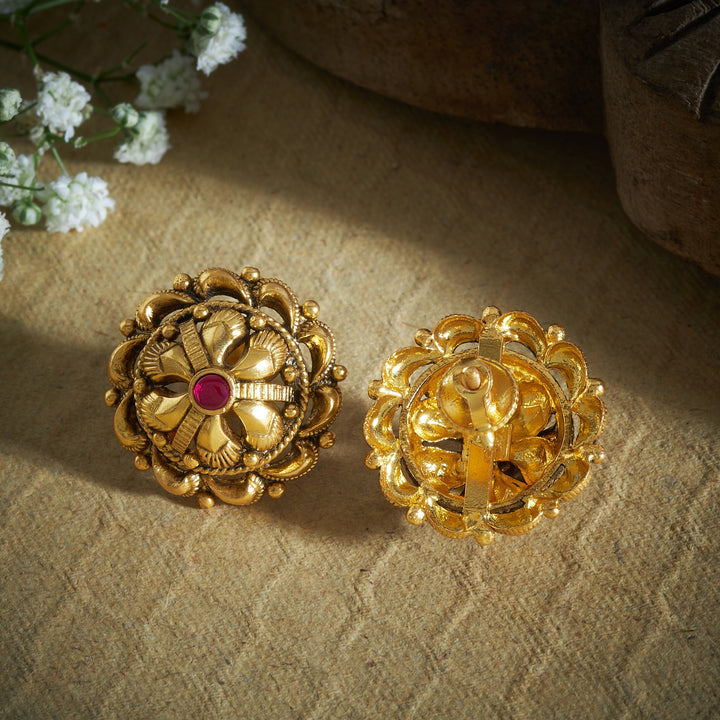Vanaja Nakshi Studs