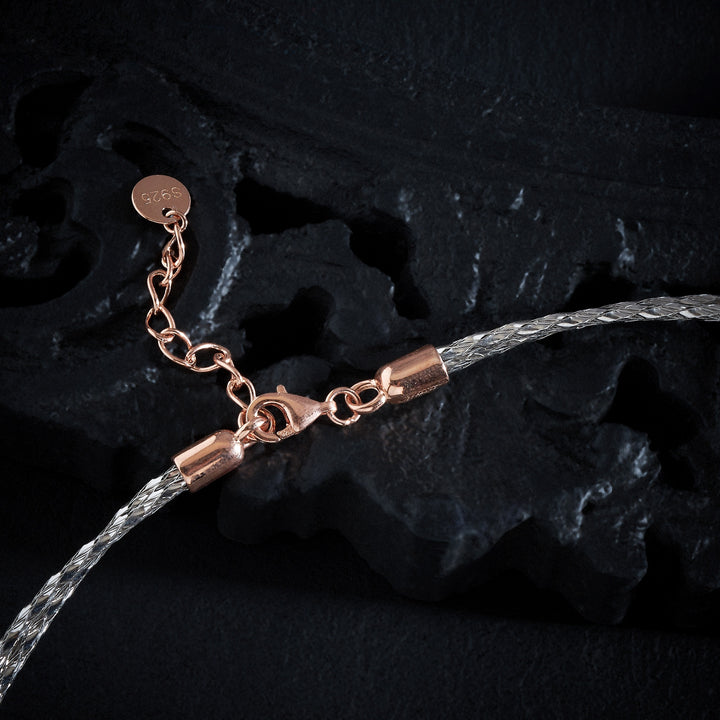 Twist Necklace