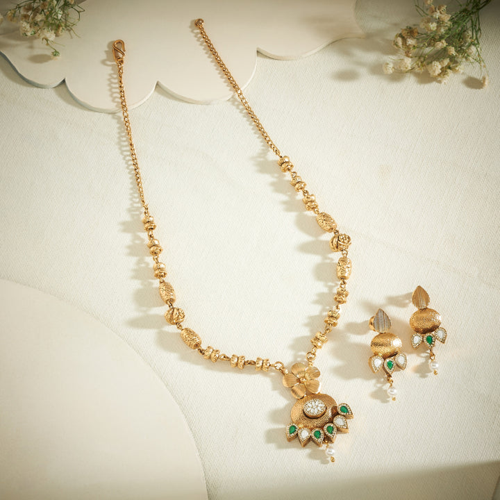 Royal Echo Antique Necklace Set