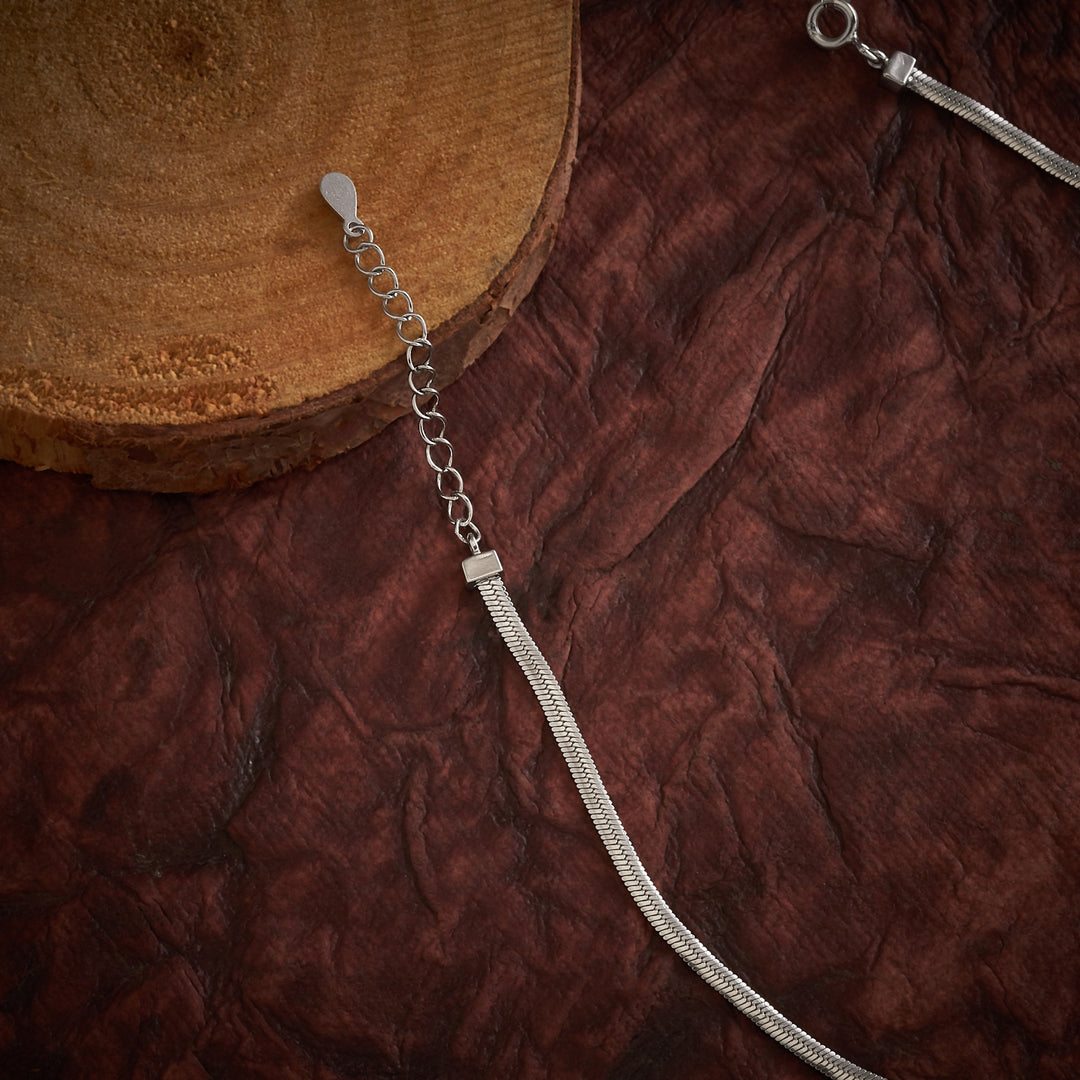 Oval-Flora Oxidized Payal