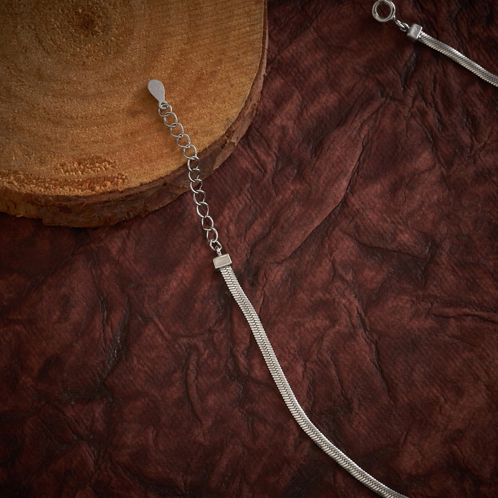 Oval-Flora Oxidized Payal