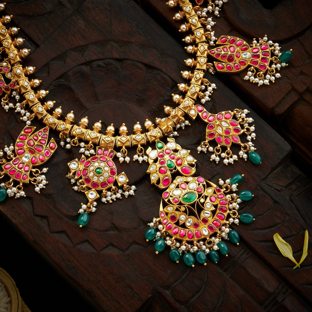 Ritvisha Kundan Necklace