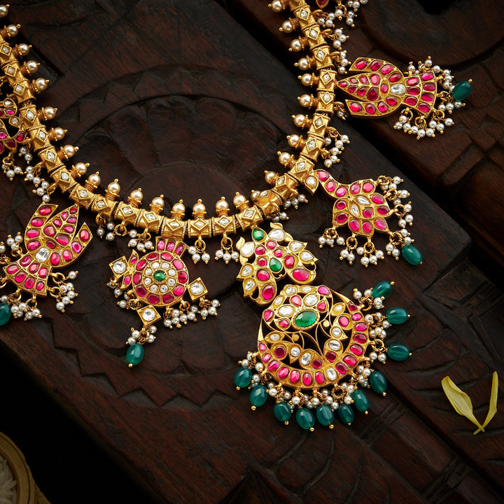 Ritvisha Kundan Necklace