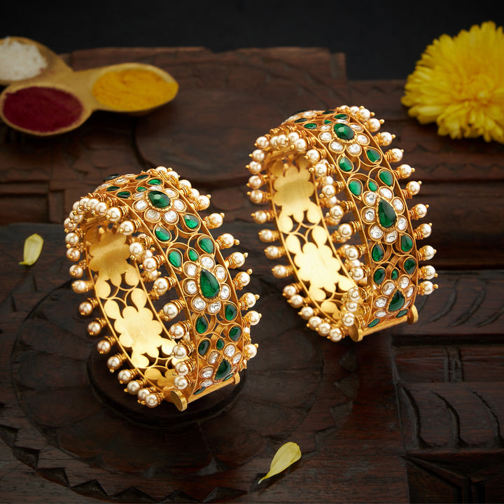 Swarvanya Kundan Bangles