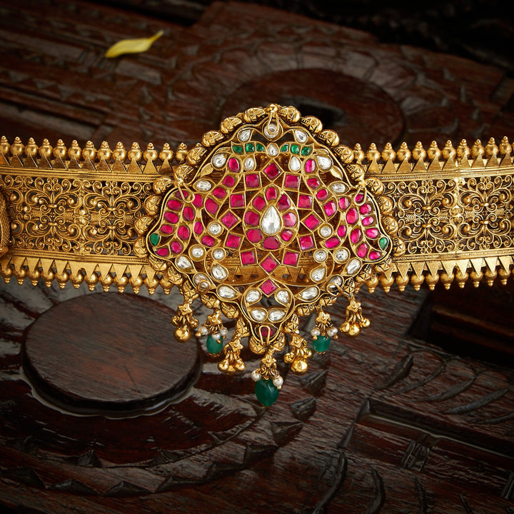 Vyanika Kundan Oddiyanam