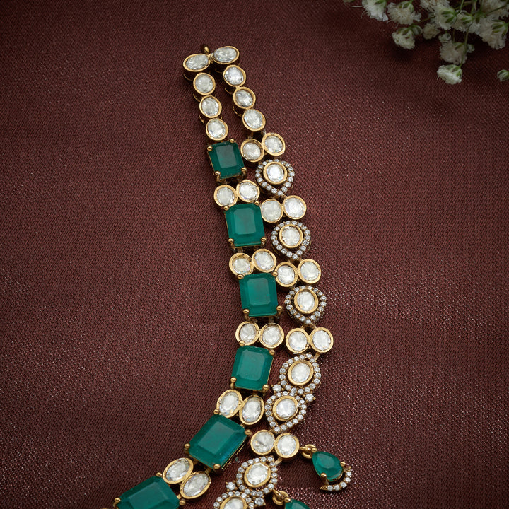 Pravika Victorian Necklace Set