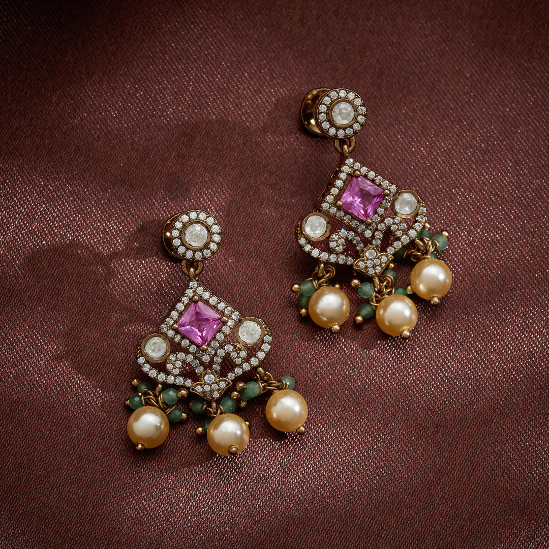 Emeriya Victorian Necklace Set