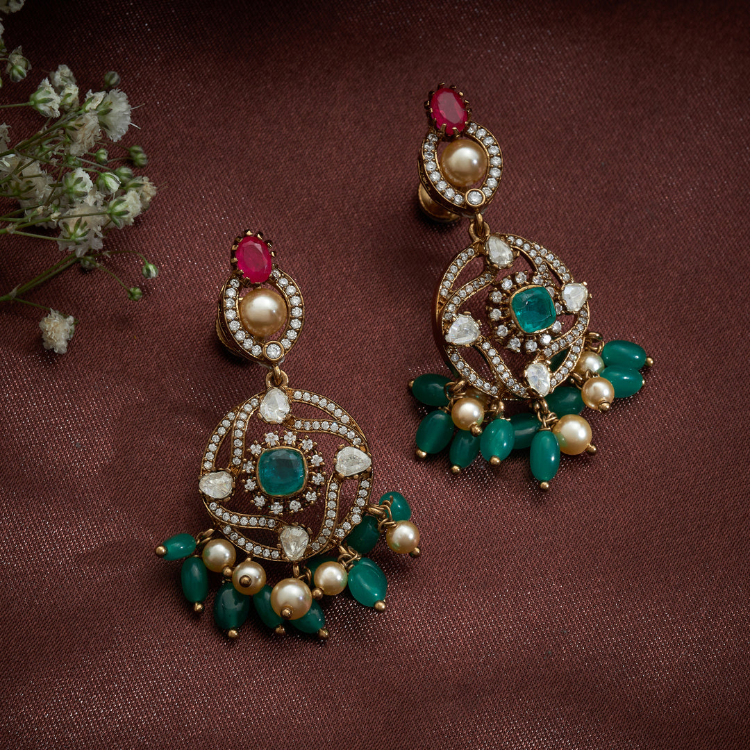 Rukmara Victorian Necklace Set