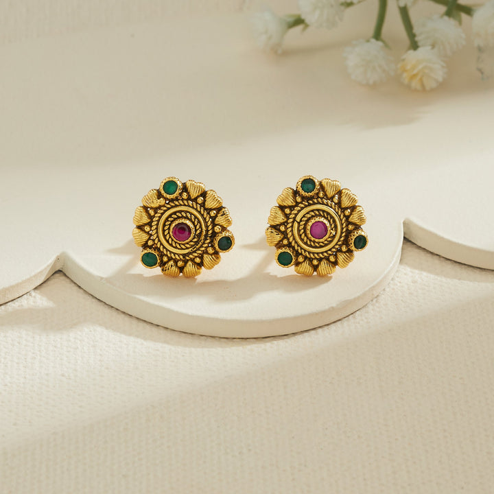 Kusmita Nakshi Studs