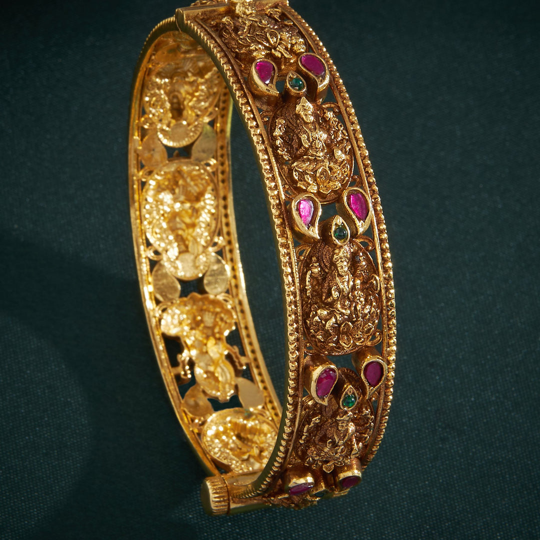 Sannidhika Temple Bangles