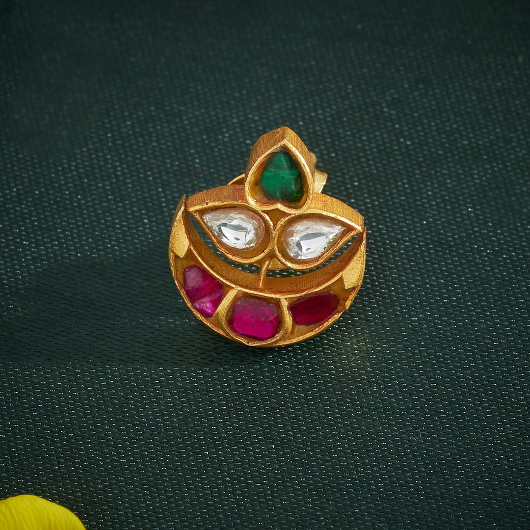 Veehana Kundan Studs