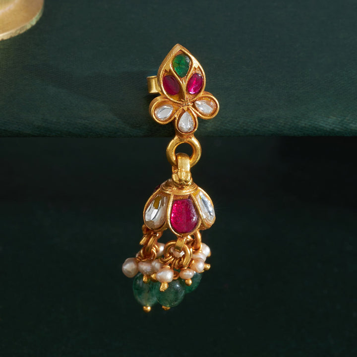 Aarnisha Kundan Jhumki