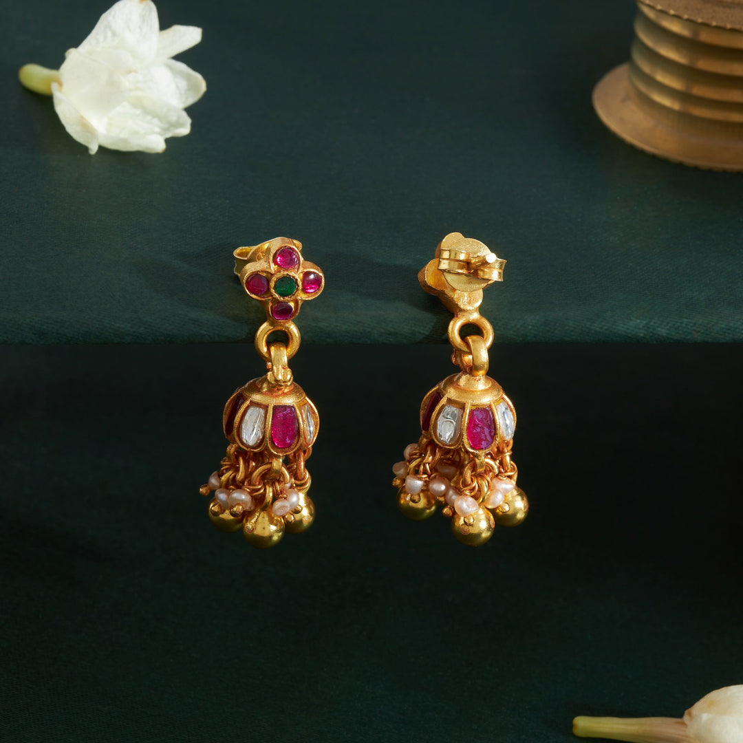 Vayomi Kundan Jhumki