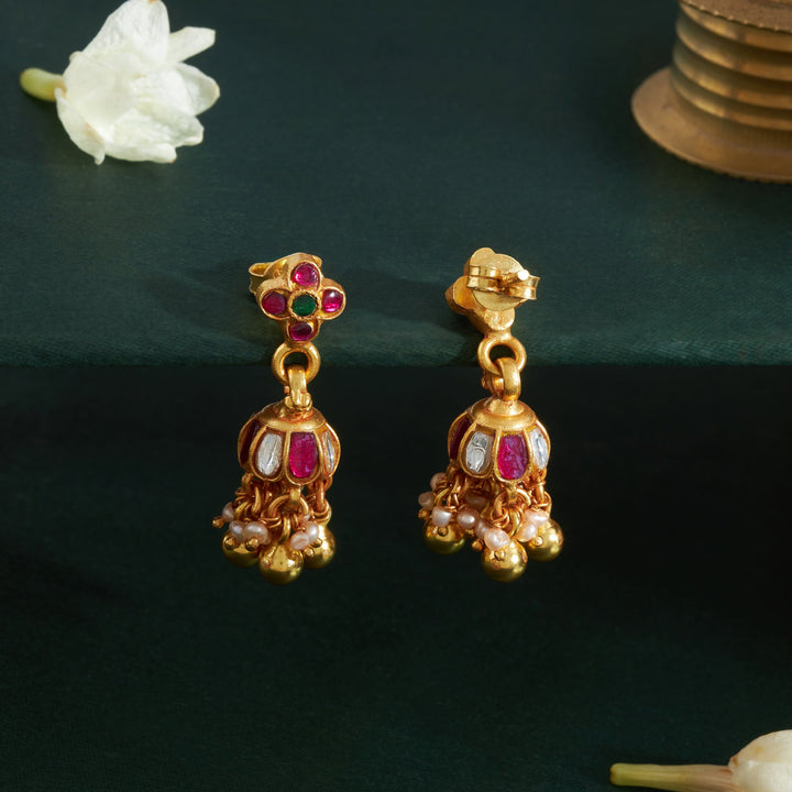 Vayomi Kundan Jhumki