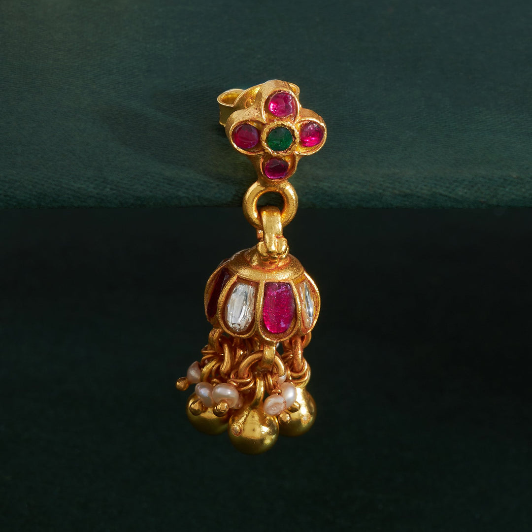 Vayomi Kundan Jhumki